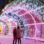 How to Create a Minimalist Christmas: Focus on Experiences Over Things