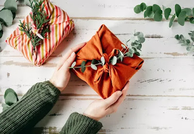 Zero-Waste Christmas Wrapping: Creative and Green Ways to Wrap Gifts